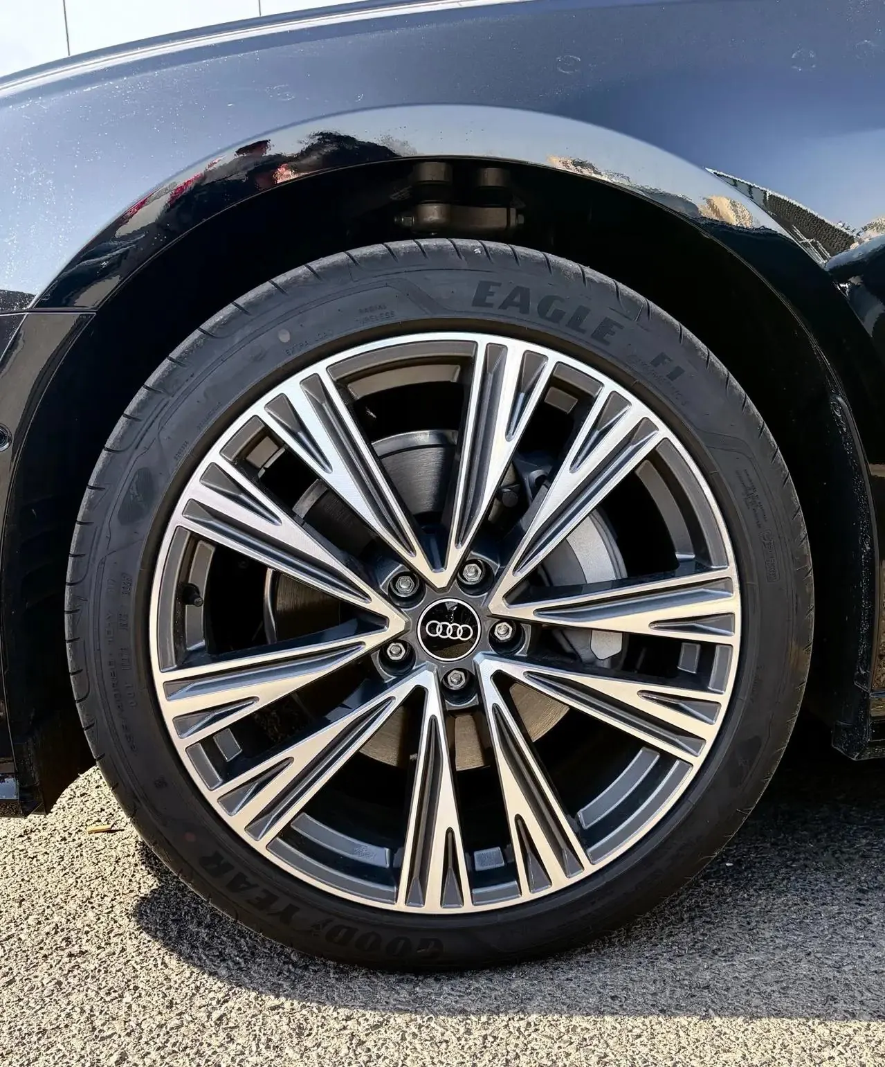Audi 2025 A6L 2.0TFSI 45TFSI Quattro Enjoy Dynamic (Modified) Automatic Gear 4
