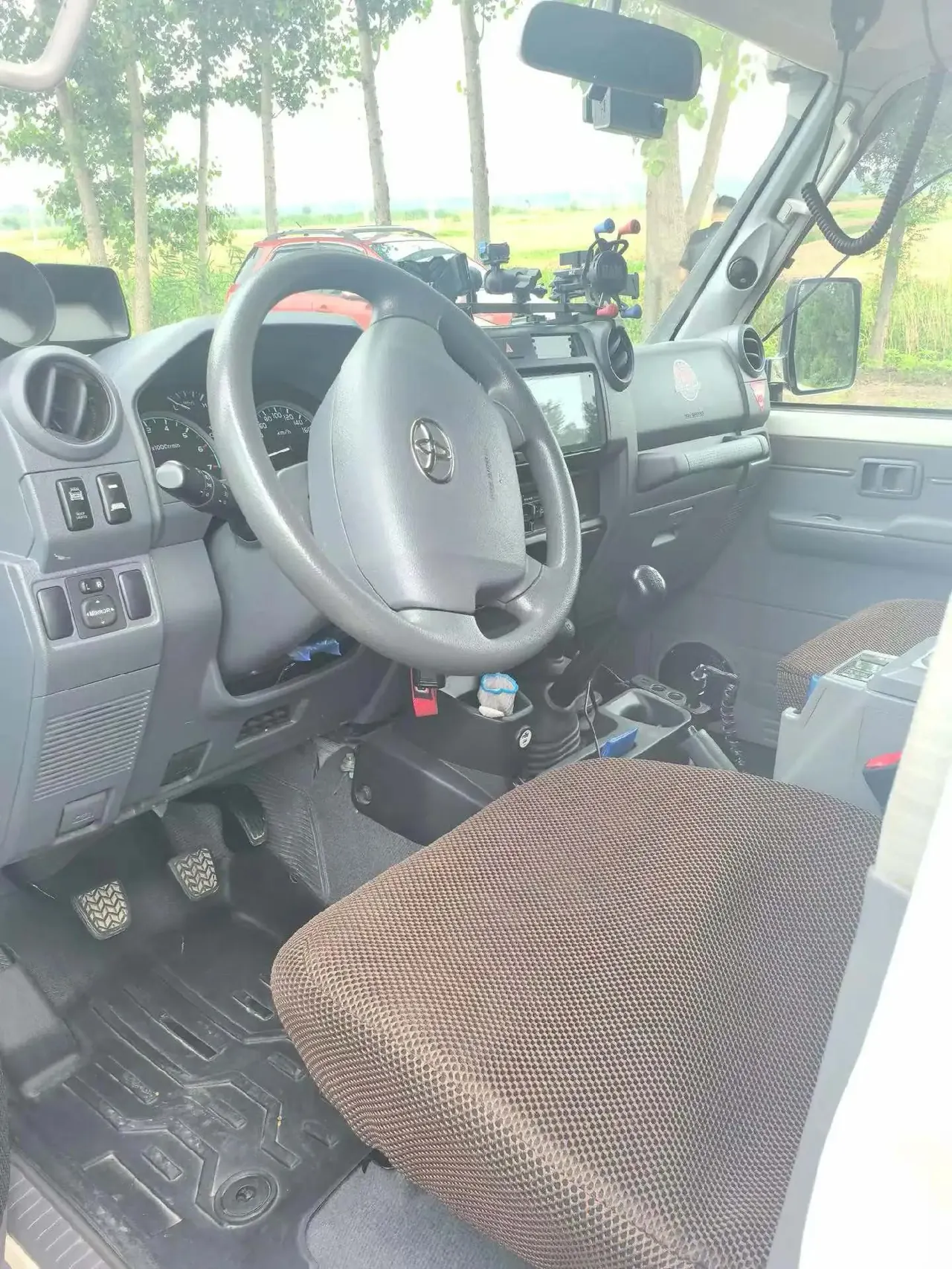 Land Cruiser (Imported) 2015, 4.0L V6, Middle East Low-Option Version 7