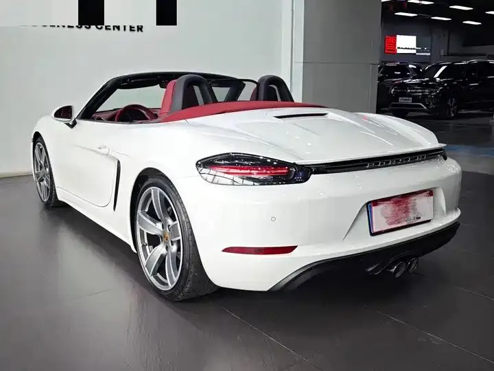 Porsche 718 2022 Boxster 2.0T 8
