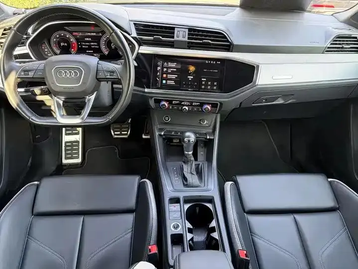 Audi Q3 2024 35 TFSI Fashion Dynamic 8