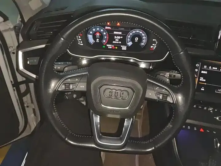 Audi Q3 2021 model 40 TFSI Sporty Edition 15