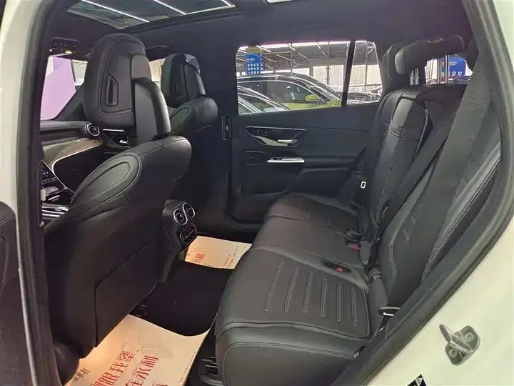 Mercedes Benz GLC 2023 GLC 260 L 4MATIC Dynamic 7-seat 12