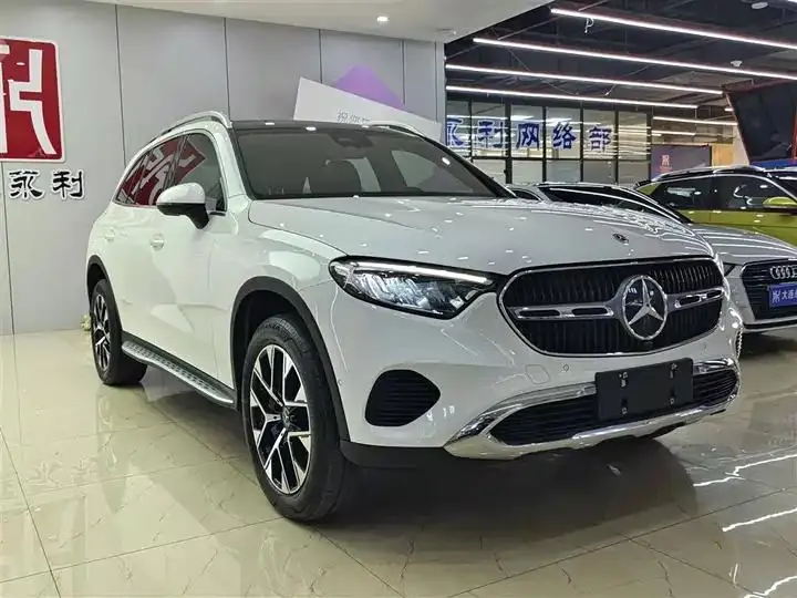 Mercedes Benz GLC 2023 GLC 260 L 4MATIC Dynamic 7-seat 4