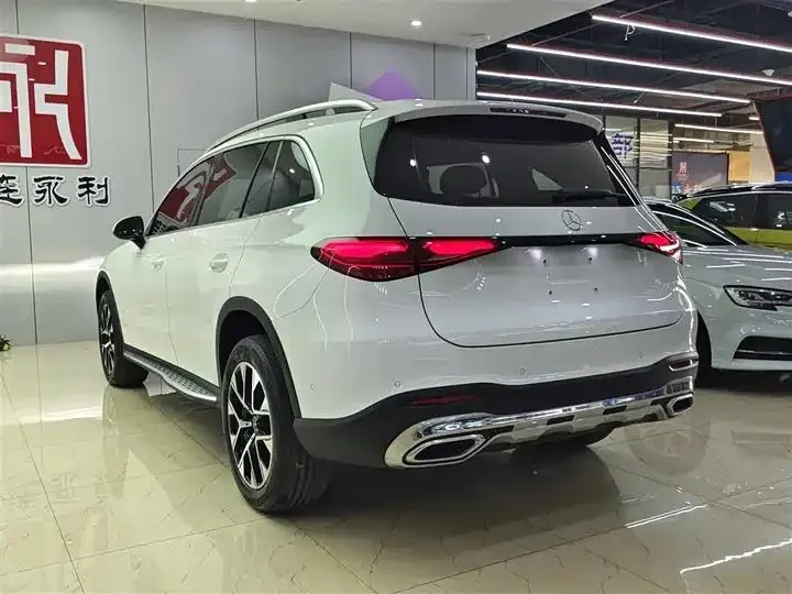 Mercedes Benz GLC 2023 GLC 260 L 4MATIC Dynamic 7-seat 5
