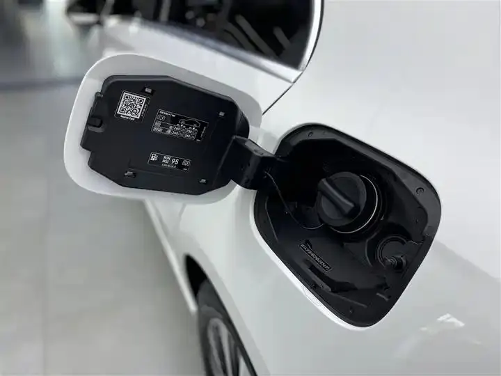 Mercedes Benz Class A (Imported) 2022 to Class A 200 Dynamic 26