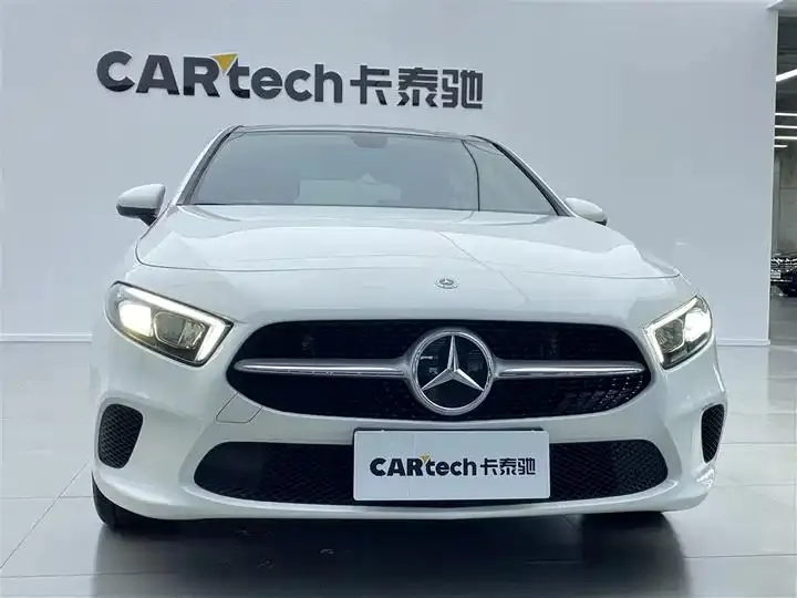 Mercedes Benz Class A (Imported) 2022 to Class A 200 Dynamic 32