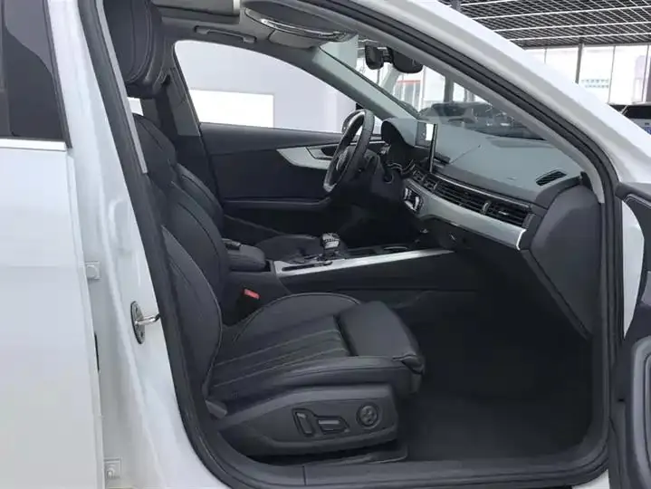 Audi A4L 2020 model 40 TFSI Luxury Dynamic Edition 8