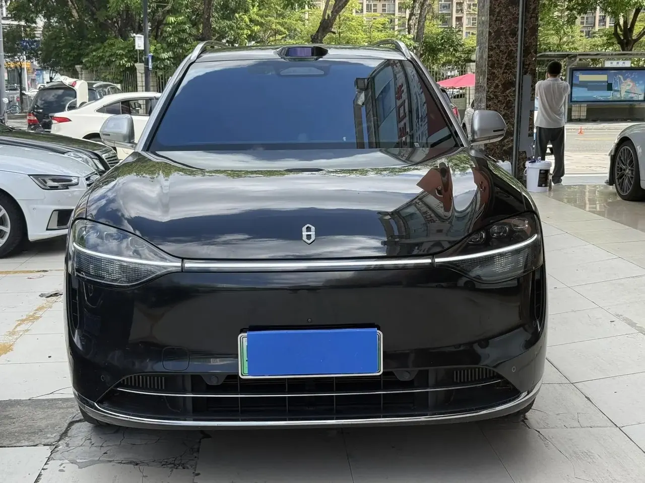AITO M9 2024 extended range Max version 42kWh 5