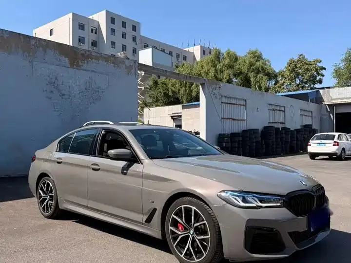 BMW 5 Series (Imported) 2021 540i Fashion Edition M Sports Suit 3