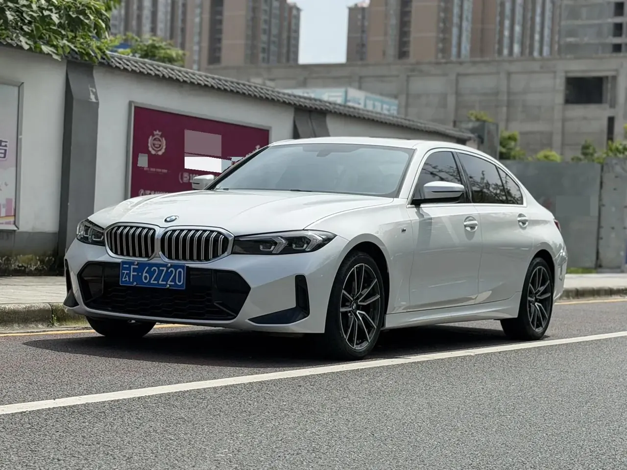 BMW 3 Series 2023 model 320Li M Sport Package - View 1