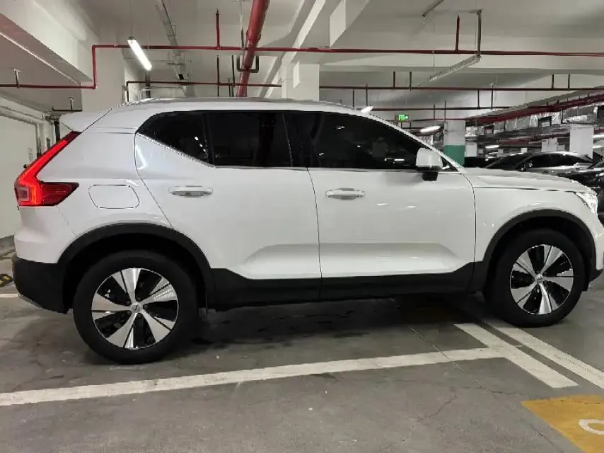 Volvo XC40 2023 B3 Zhiyuan Deluxe Edition 9