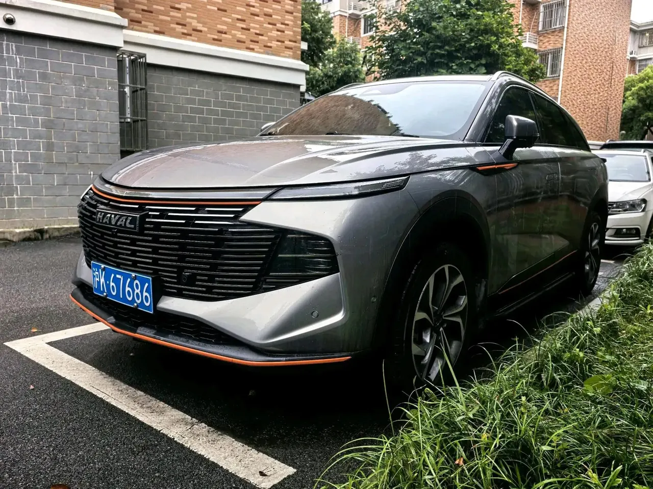 Open image lightbox: Haval god beast 2022 1.5T smart DHT