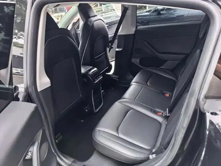 2022 Model Y Refreshed Rear-Wheel-Drive Version 6