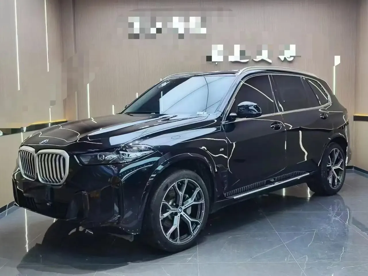 BMW 2025 X5 xDrive30Li 48V 2.0T exclusive m sports obsidian night suit automatic gear - View 1