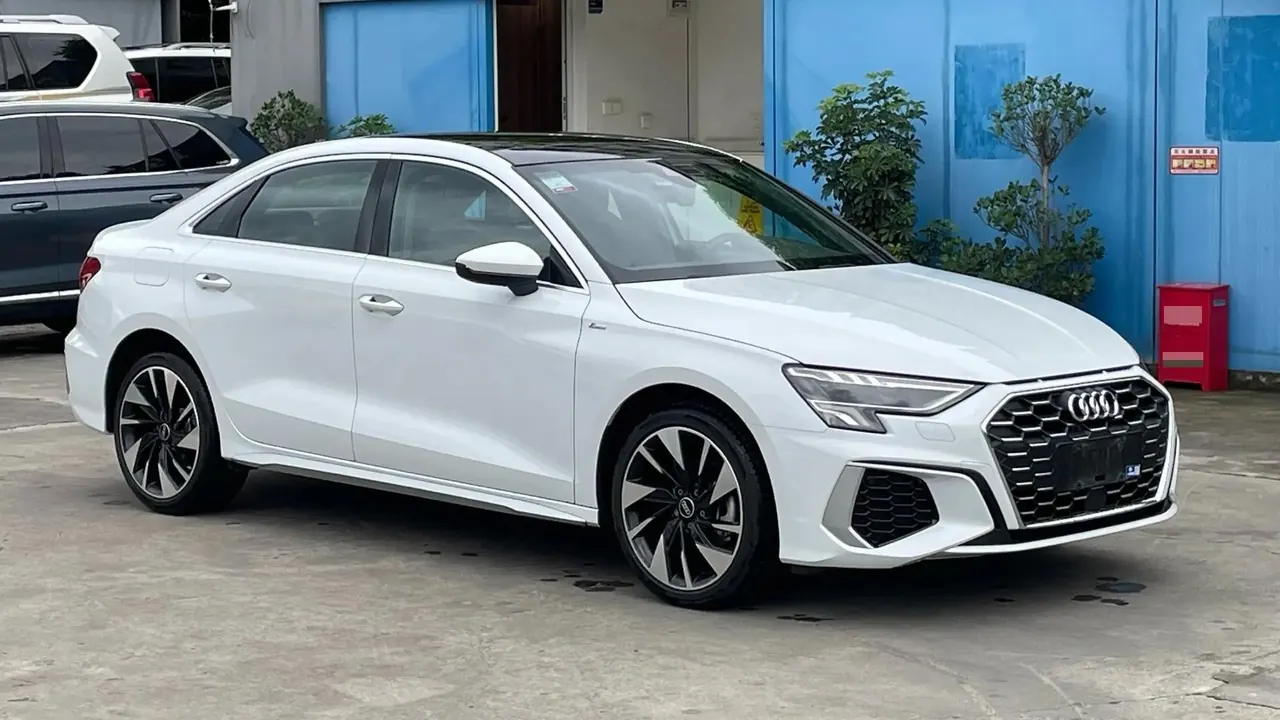 Audi A3 2022 model A3L Limousine 35 TFSI Sporty Style 3