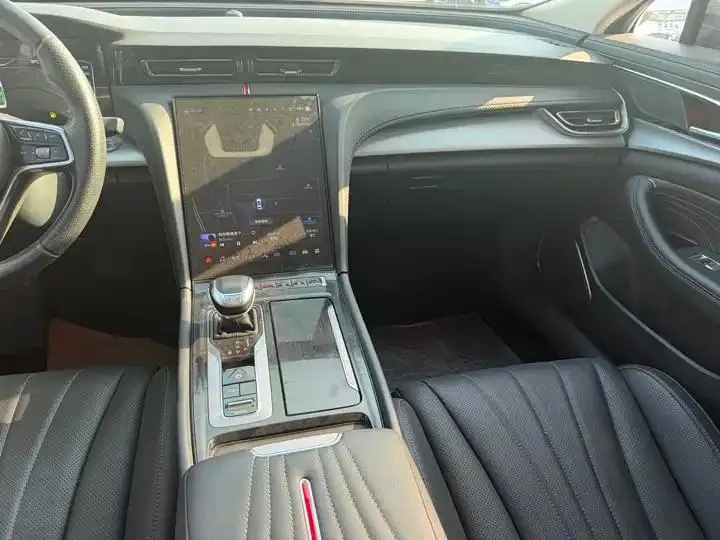 HongQi H5 2023 2.0T Auto Zhilian Flag Edition 10