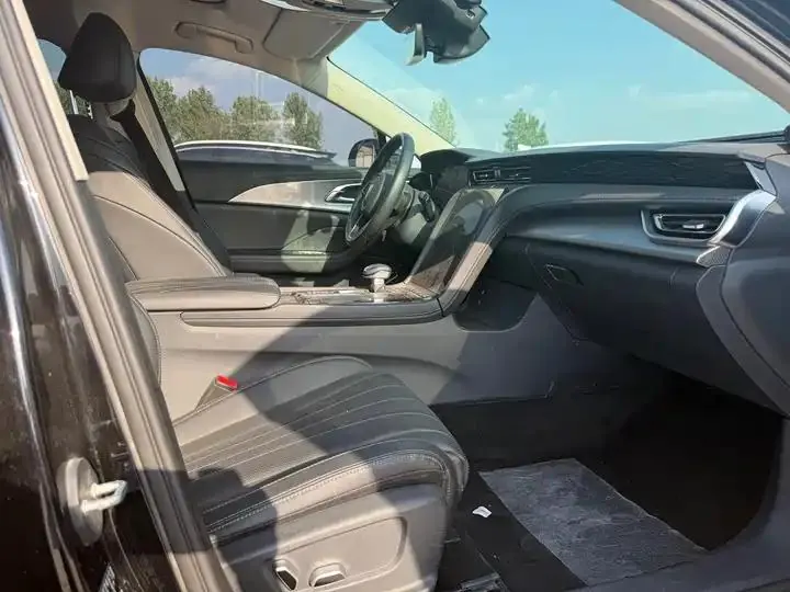 HongQi H5 2023 2.0T Auto Zhilian Flag Edition 13