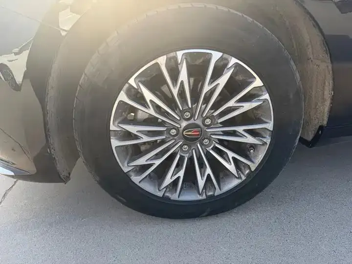HongQi H5 2023 2.0T Auto Zhilian Flag Edition 5
