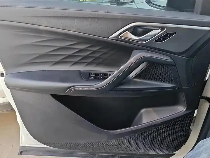 Roewe RX5 2023 1.5T Honorable Sliding Screen Edition 7