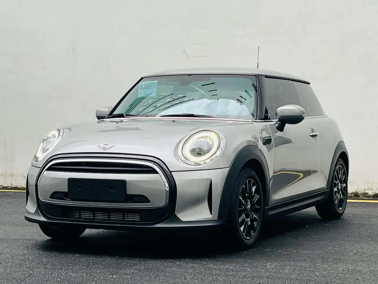 Open image lightbox: MINI 2023 1.5T ONE