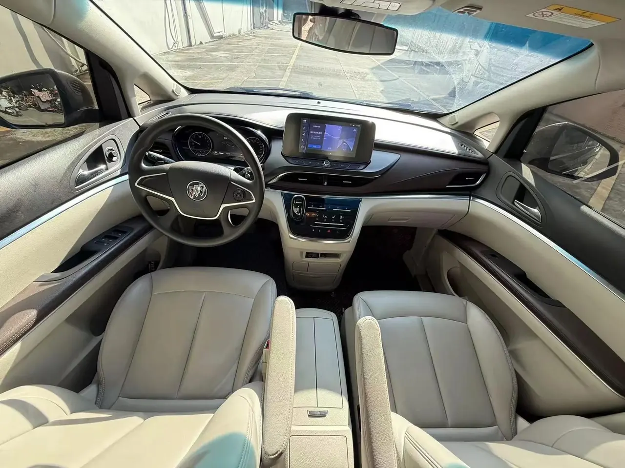 Buick GL8 2022 Land Business Class 652T Comfort Model 6