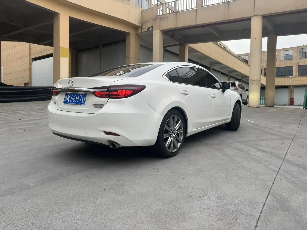Atez 2021 2.5L Blue Sky Sports Edition 3