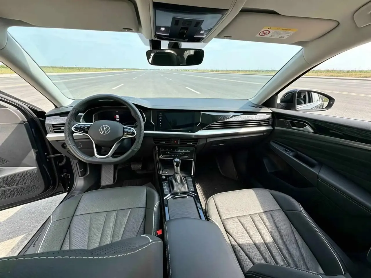 Volkswagen 2024 Passat 2.0TSI 330TSI Elite Edition Automatic 10