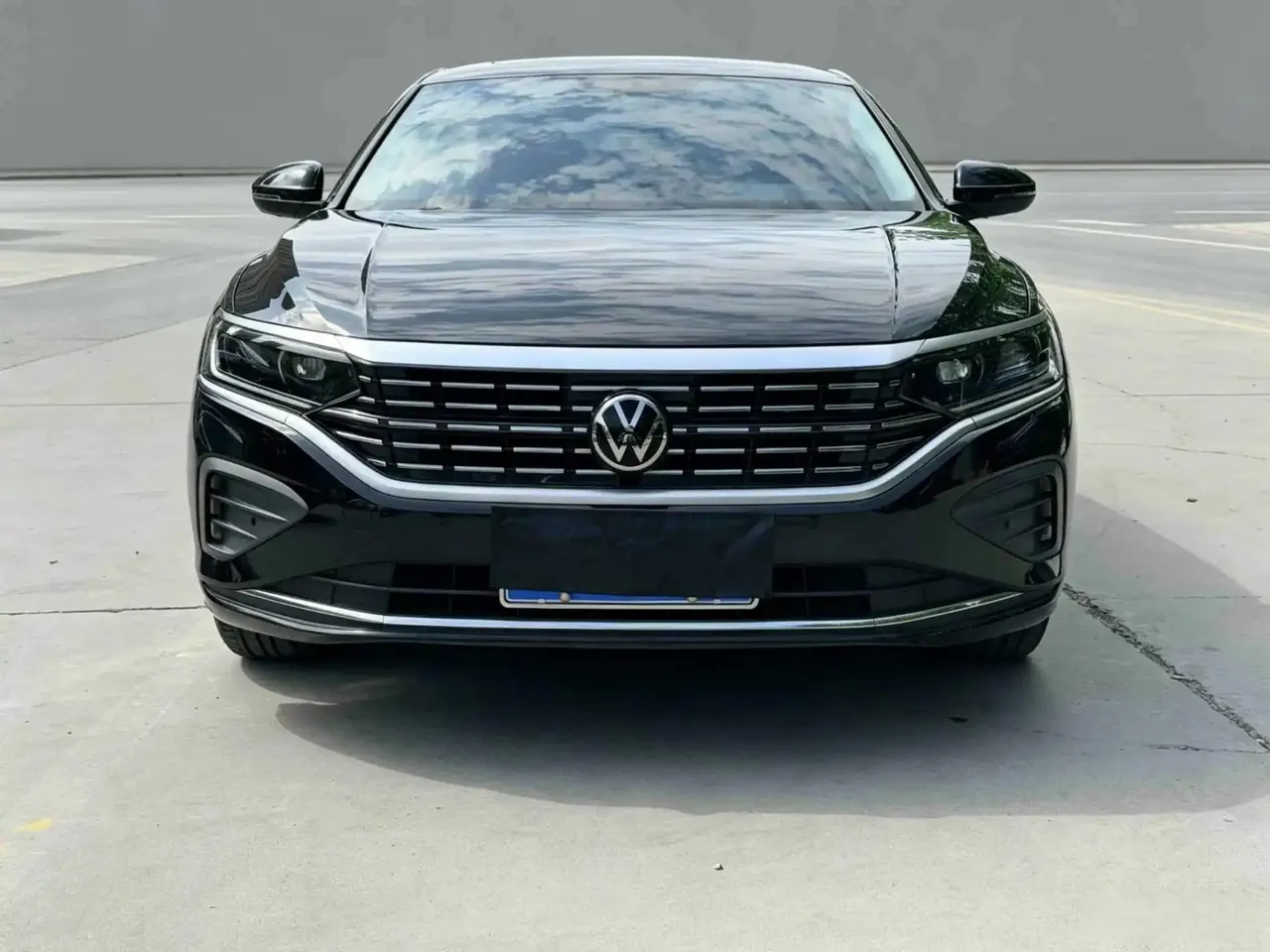 Volkswagen 2024 Passat 2.0TSI 330TSI Elite Edition Automatic 2