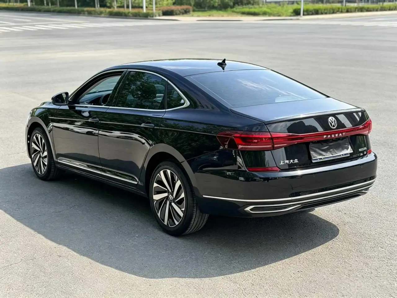 Volkswagen 2024 Passat 2.0TSI 330TSI Elite Edition Automatic 4