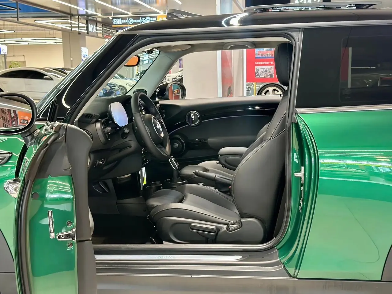 MINI 2023 1.5T COOPER ARTIST 5