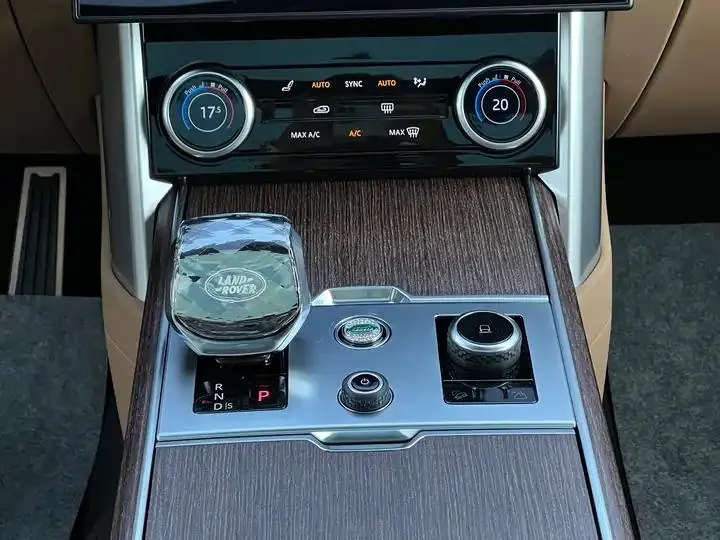 Range Rover 2023 3.0 L 6 400PS Shengshi Seven-seat Lengthen Edition 14
