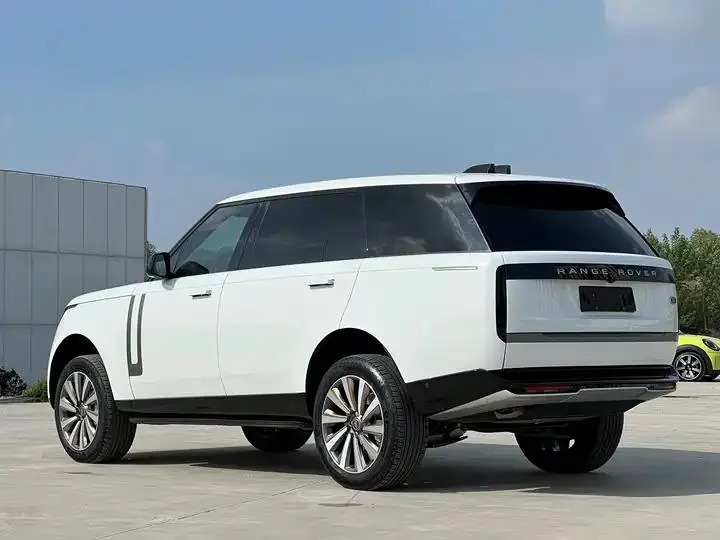 Range Rover 2023 3.0 L 6 400PS Shengshi Seven-seat Lengthen Edition 24
