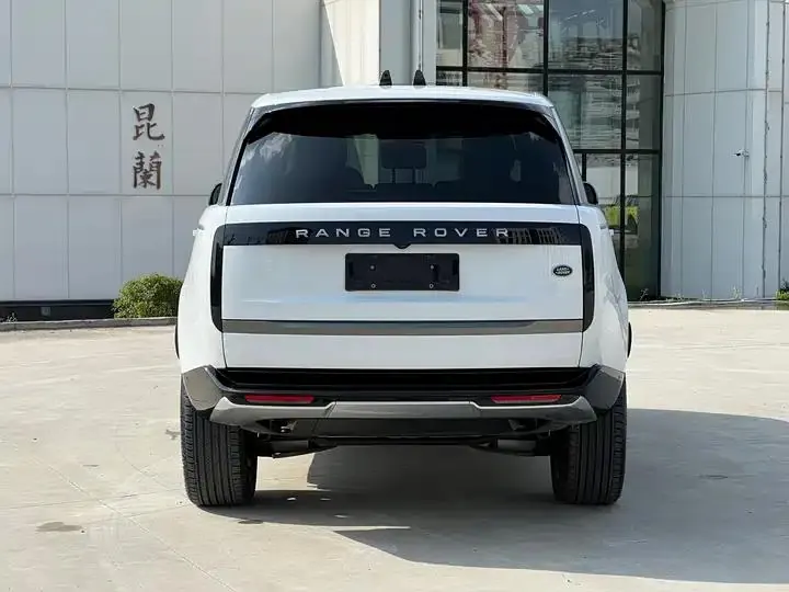 Range Rover 2023 3.0 L 6 400PS Shengshi Seven-seat Lengthen Edition 25