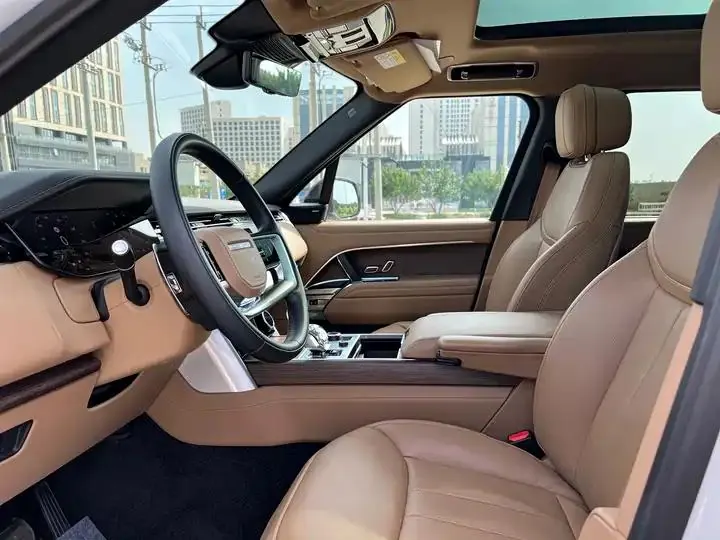 Range Rover 2023 3.0 L 6 400PS Shengshi Seven-seat Lengthen Edition 4
