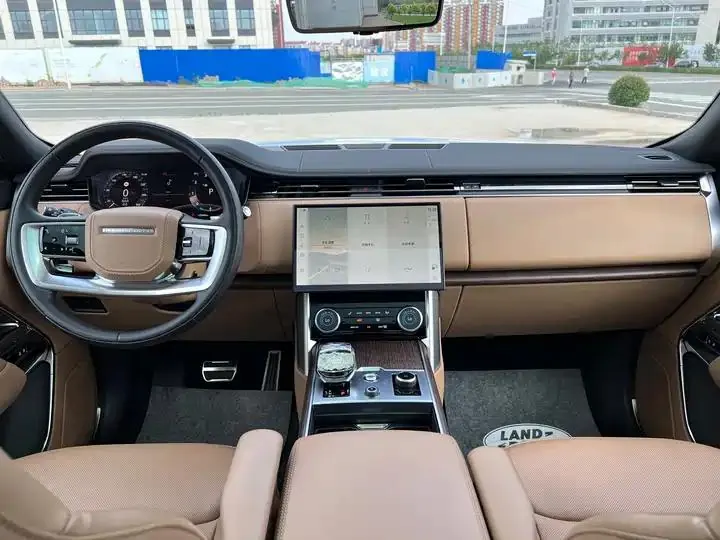 Range Rover 2023 3.0 L 6 400PS Shengshi Seven-seat Lengthen Edition 9
