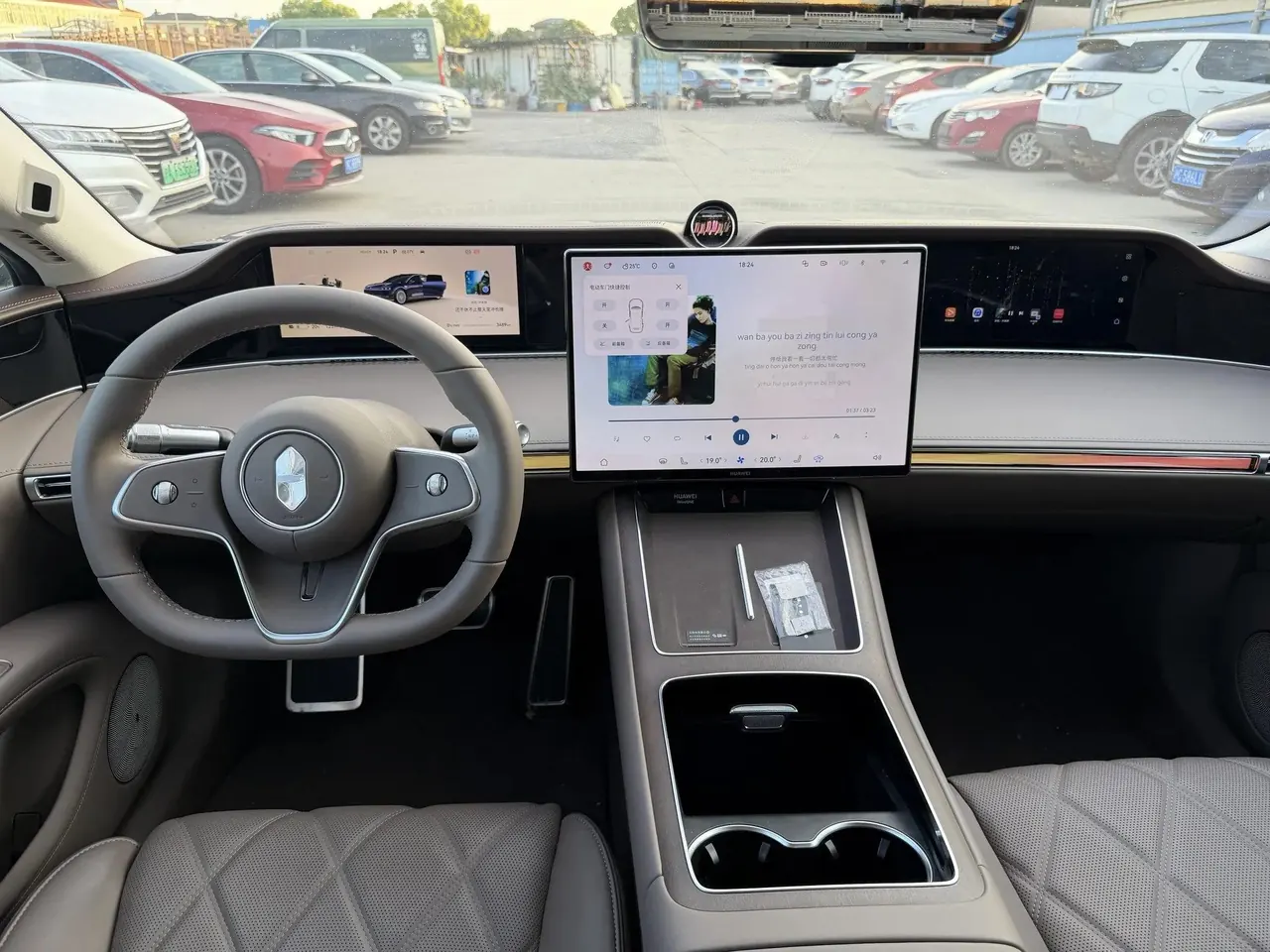 Luxeed 2026 S9 Ultra 4-wheel drive 100kWh automatic gear 4