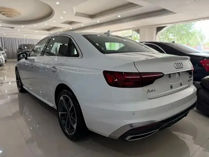 Audi A4L 2023, 40 TFSI Fashion Dynamic Model 12