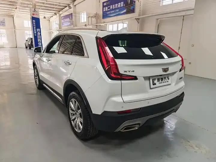 Cadillac XT4 2021 28T Two-Drive Luxury Model 6