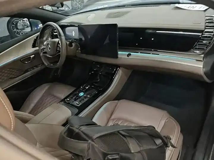 Han 2023 EV Champion Edition 605KM Precursor Honor Model 10