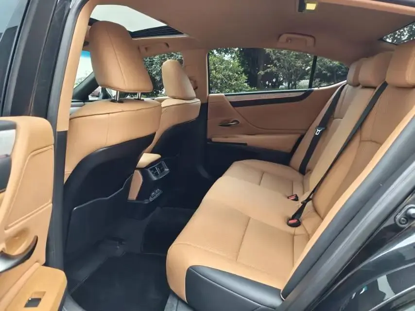 Lexus ES (Imported) 2025 ES200 2.0 CVT Prestige Edition Automatic 7