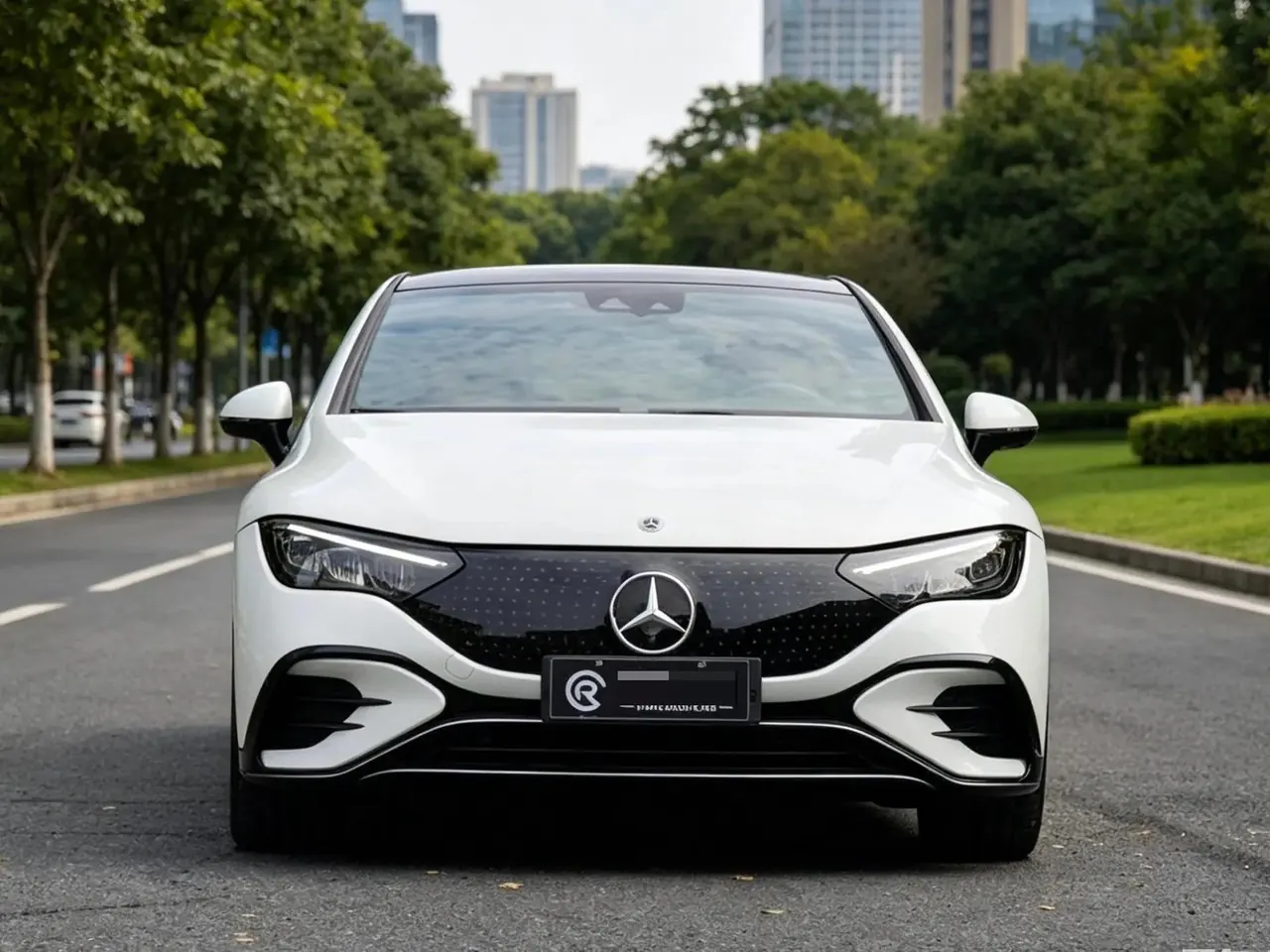 Mercedes Benz 2025 EQE 500 4MATIC EQE 500 4MATIC Pioneer Edition Automatic Gear 2