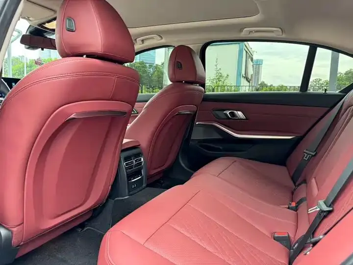 BMW i3 2024 eDrive 35 L 14