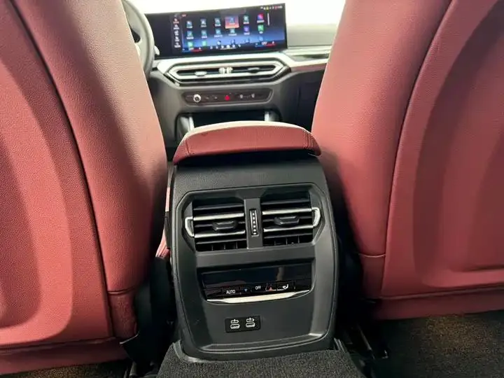 BMW i3 2024 eDrive 35 L 15