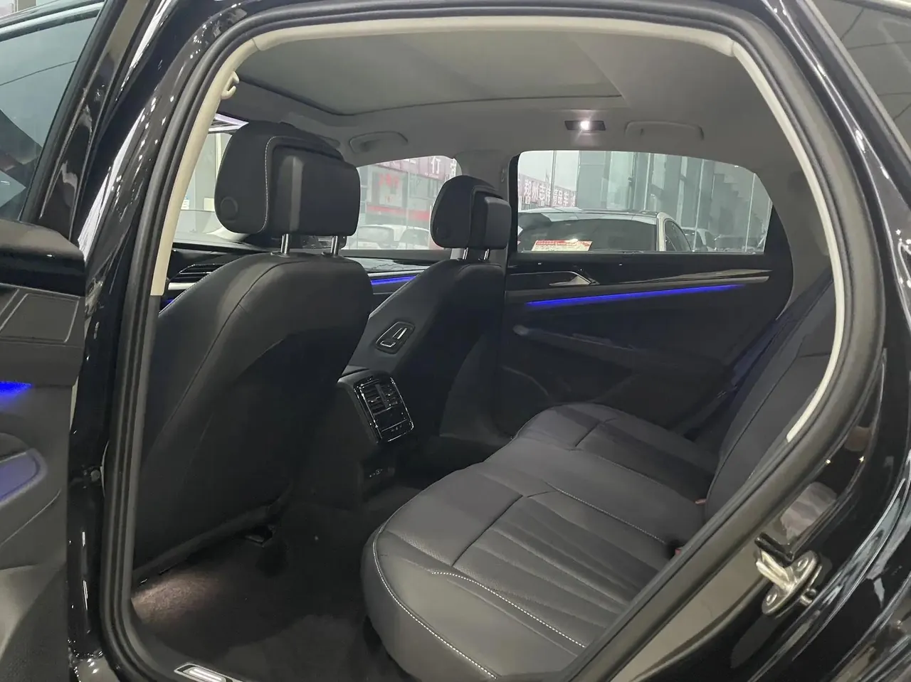 Volkswagen 2025 Passat 2.0TSI 380TSI Subut Long Yao Edition Automatic Gear 7