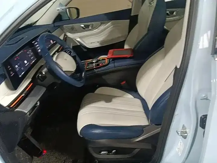 Xingtu Chifeng C- DM 2023 1.5TCI-DHT 80KM Yufeng Edition 15