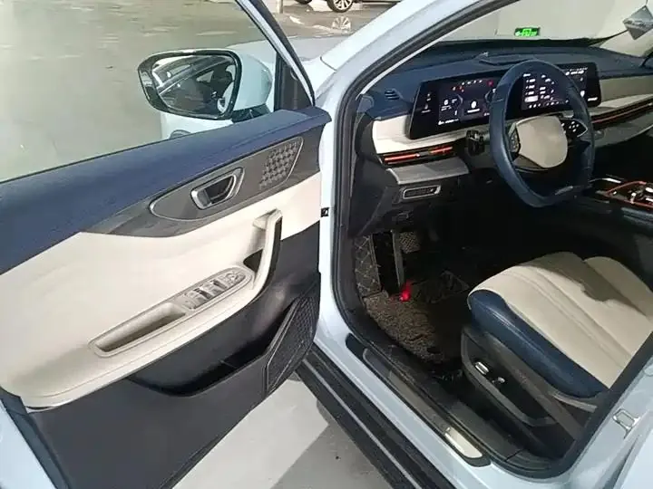 Xingtu Chifeng C- DM 2023 1.5TCI-DHT 80KM Yufeng Edition 16