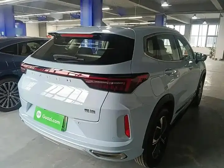 Xingtu Chifeng C- DM 2023 1.5TCI-DHT 80KM Yufeng Edition 7