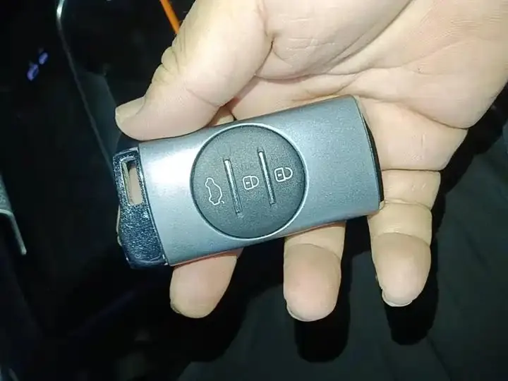 Xingtu Chifeng C- DM 2023 1.5TCI-DHT 80KM Yufeng Edition 9