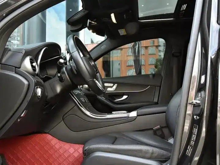 Mercedes Benz GLC Coupe 2021 GLC 300 4MATIC Coupe SUV 13