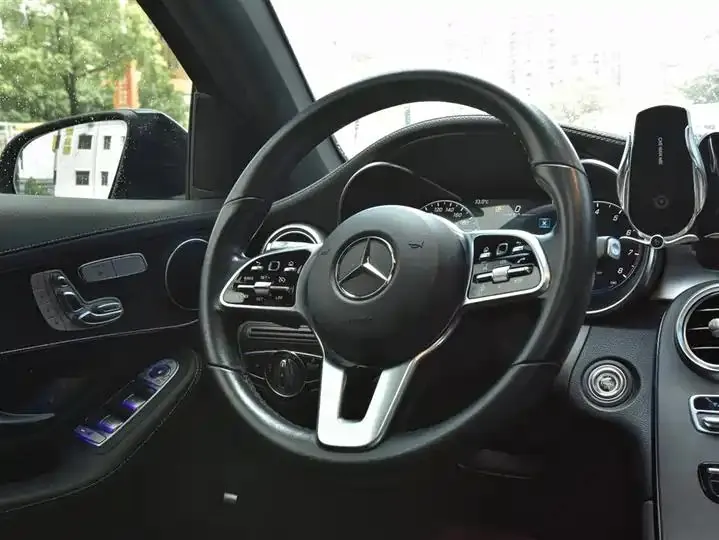 Mercedes Benz GLC Coupe 2021 GLC 300 4MATIC Coupe SUV 16